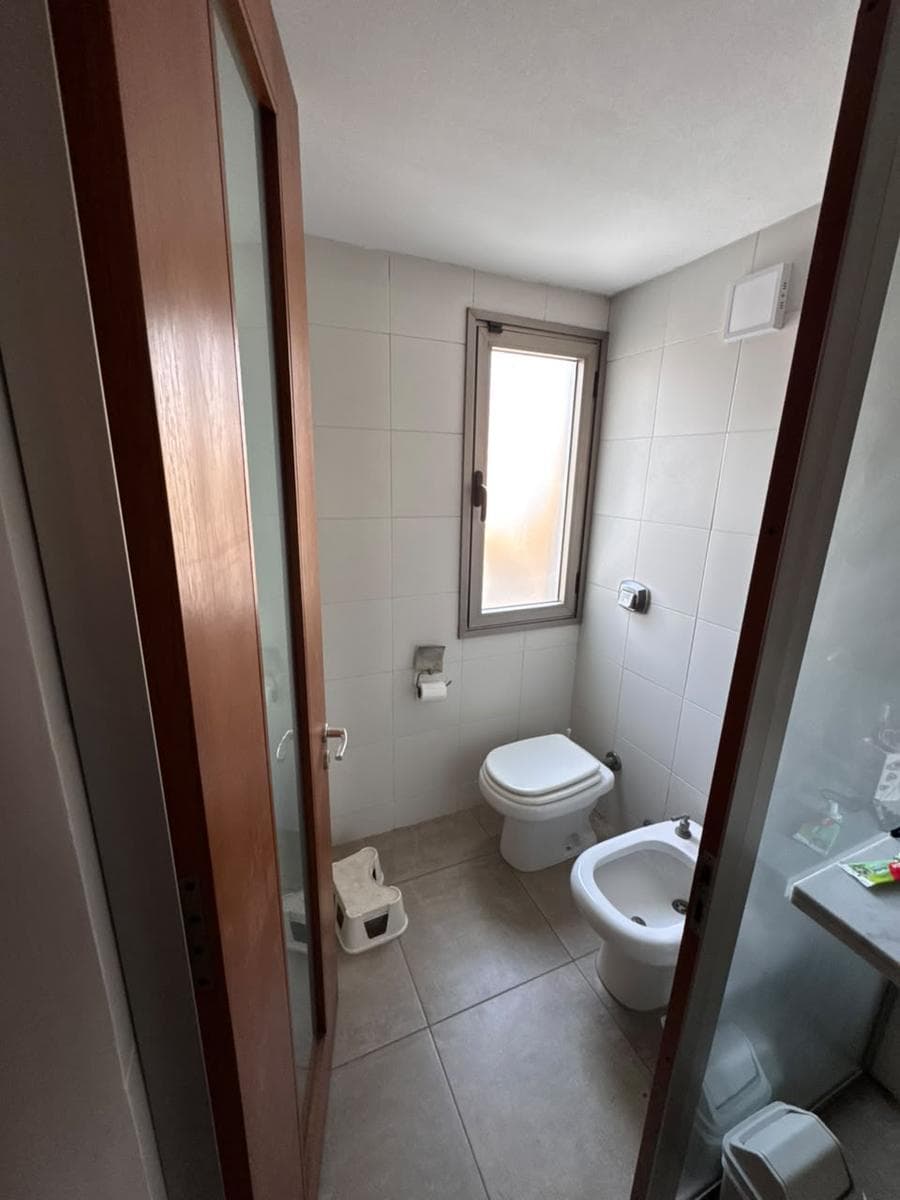 4-Bedroom House with Garages, Pool, and BBQ Area - Fisherton