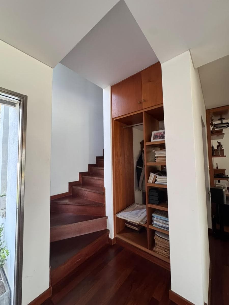 4-Bedroom House with Garages, Pool, and BBQ Area - Fisherton