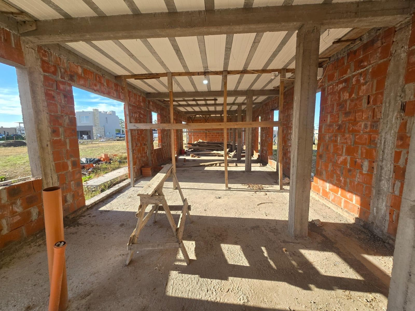 4-ROOM HOUSE FOR SALE (TO BE COMPLETED) - LAGOS DE CANNING II GATED COMMUNITY