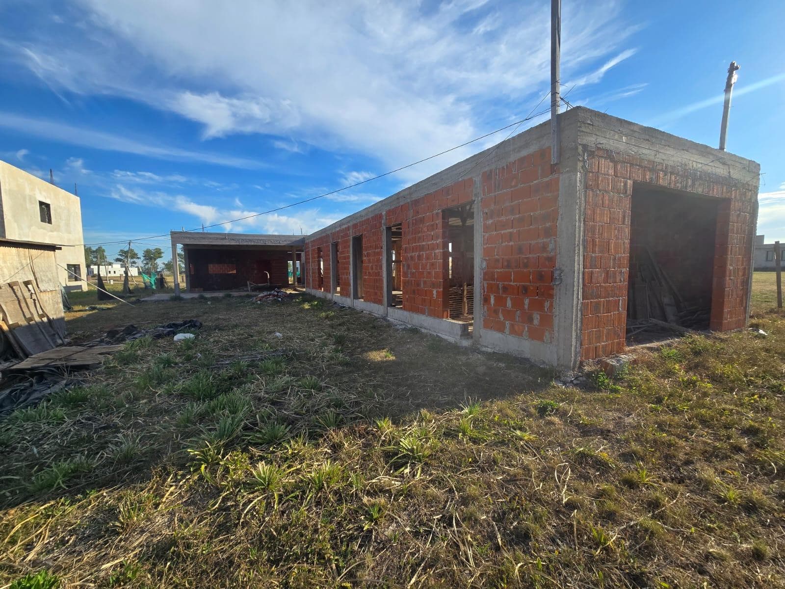 4-ROOM HOUSE FOR SALE (TO BE COMPLETED) - LAGOS DE CANNING II GATED COMMUNITY