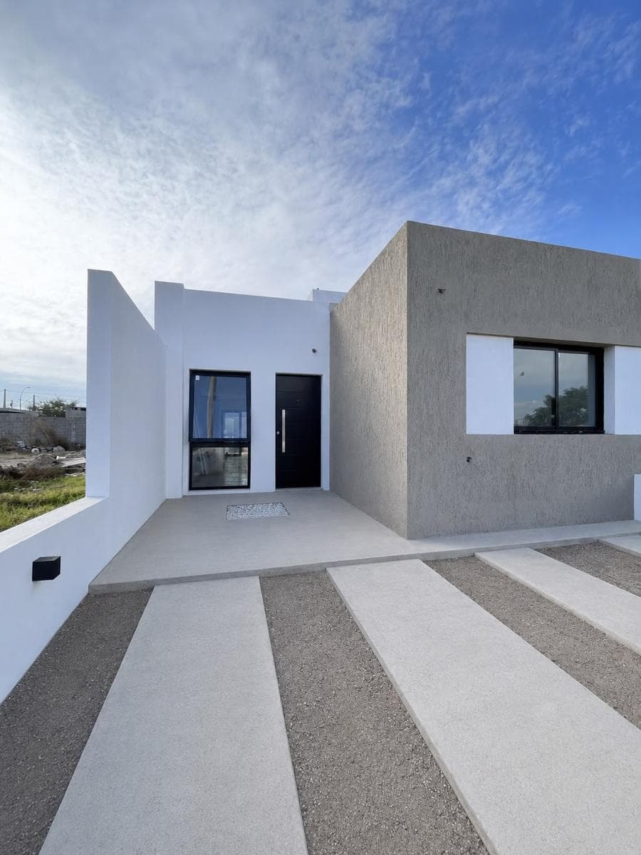 House in Barrio Norte 1