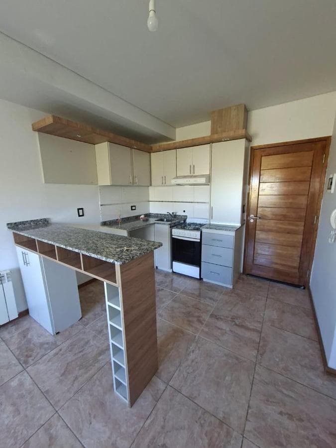 2-BEDROOM APARTMENT WITH 1 PARKING SPACE, VILLA CARLOS PAZ, CORDOBA