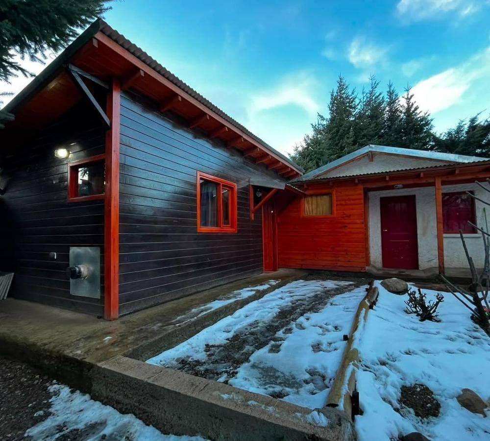 Cabin for Rent | Cat-Friendly and Includes Amenities