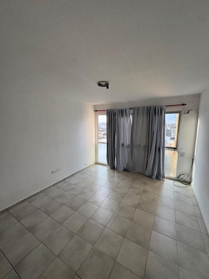 1-BEDROOM APARTMENT FOR RENT IN THE DOWNTOWN AREA