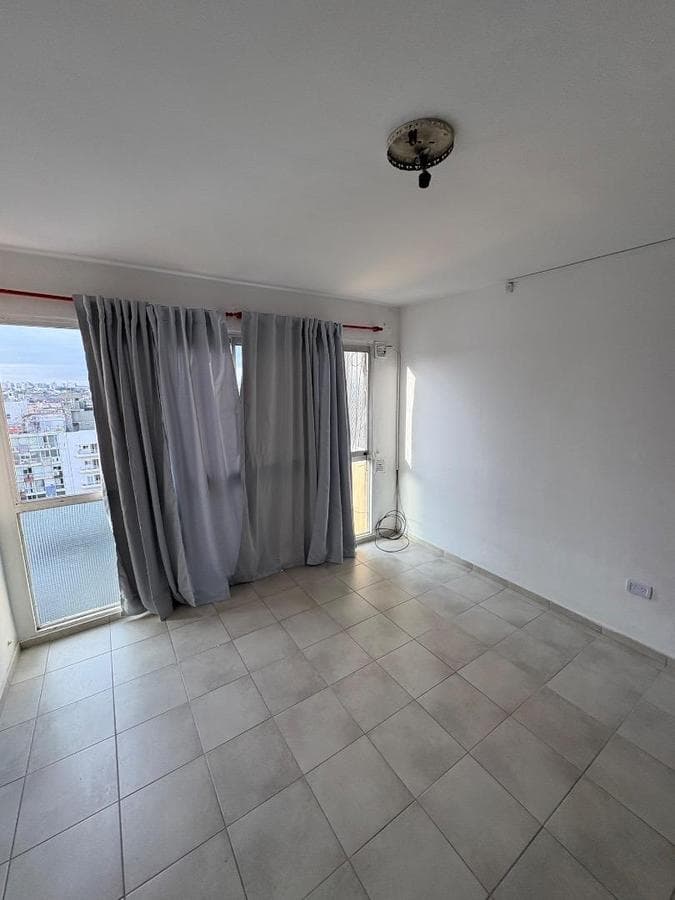 1-BEDROOM APARTMENT FOR RENT IN THE DOWNTOWN AREA