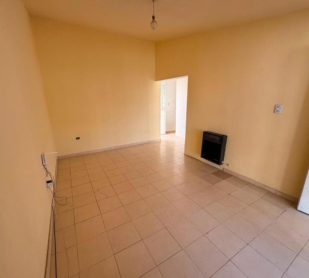 2-Bedroom House for Sale in the Cerveceros Neighborhood