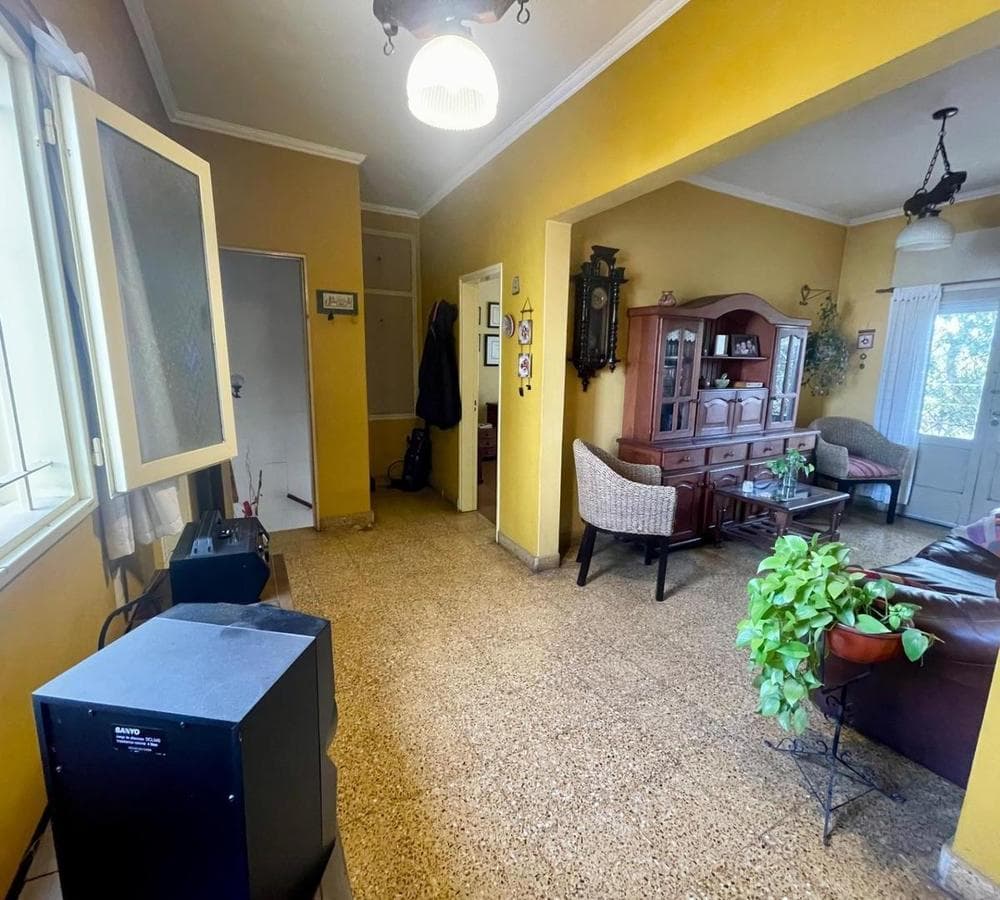 COMPLEX FOR SALE ON AV. PATRIA | EXCELLENT RENTAL INCOME