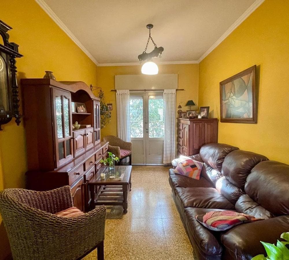 COMPLEX FOR SALE ON AV. PATRIA | EXCELLENT RENTAL INCOME