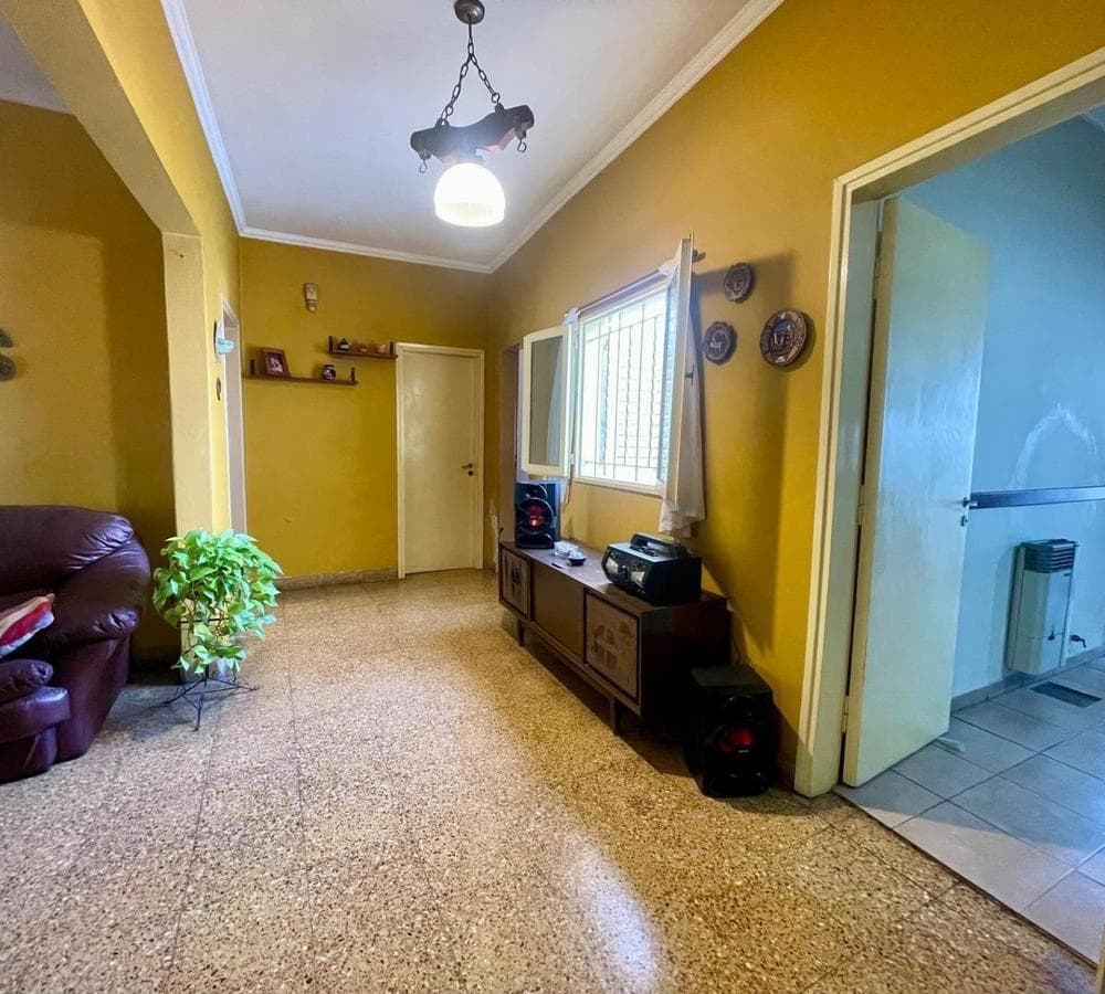 COMPLEX FOR SALE ON AV. PATRIA | EXCELLENT RENTAL INCOME