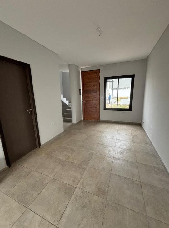 DUPLEX FOR SALE: 2 BEDROOMS, 2 BATHROOMS IN A NEARBY VALLEY - LA AMISTAD