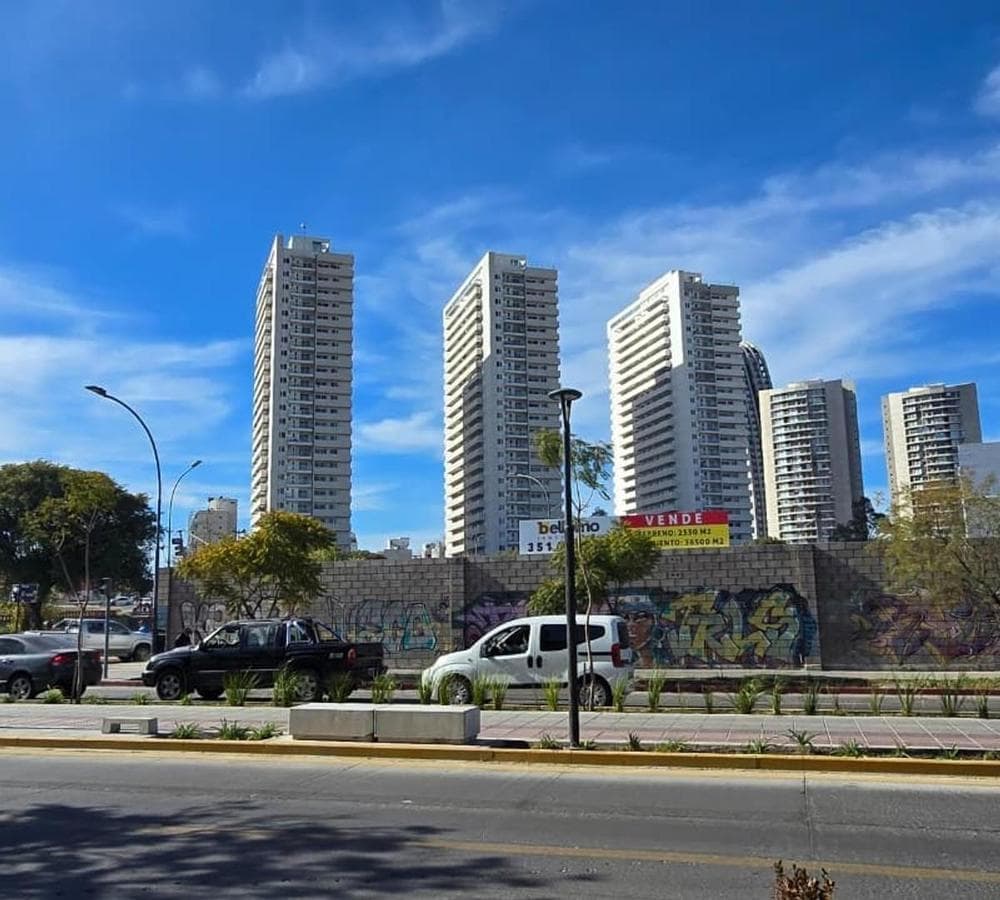 Warehouse for Rent at 765 Av. Maipu, Centro Neighborhood