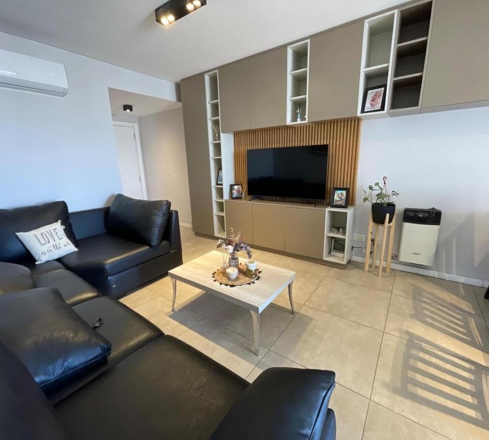 2-BEDROOM APARTMENT WITH GARAGE IN GENERAL PAZ