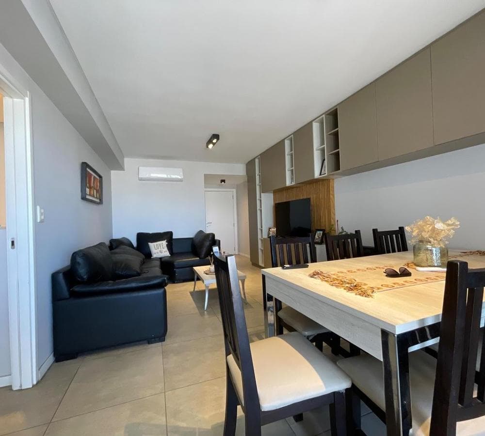 2-BEDROOM APARTMENT WITH GARAGE IN GENERAL PAZ