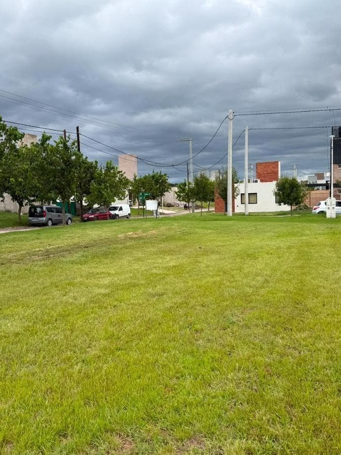 Corner Lot in Tejas 4, 420 meters