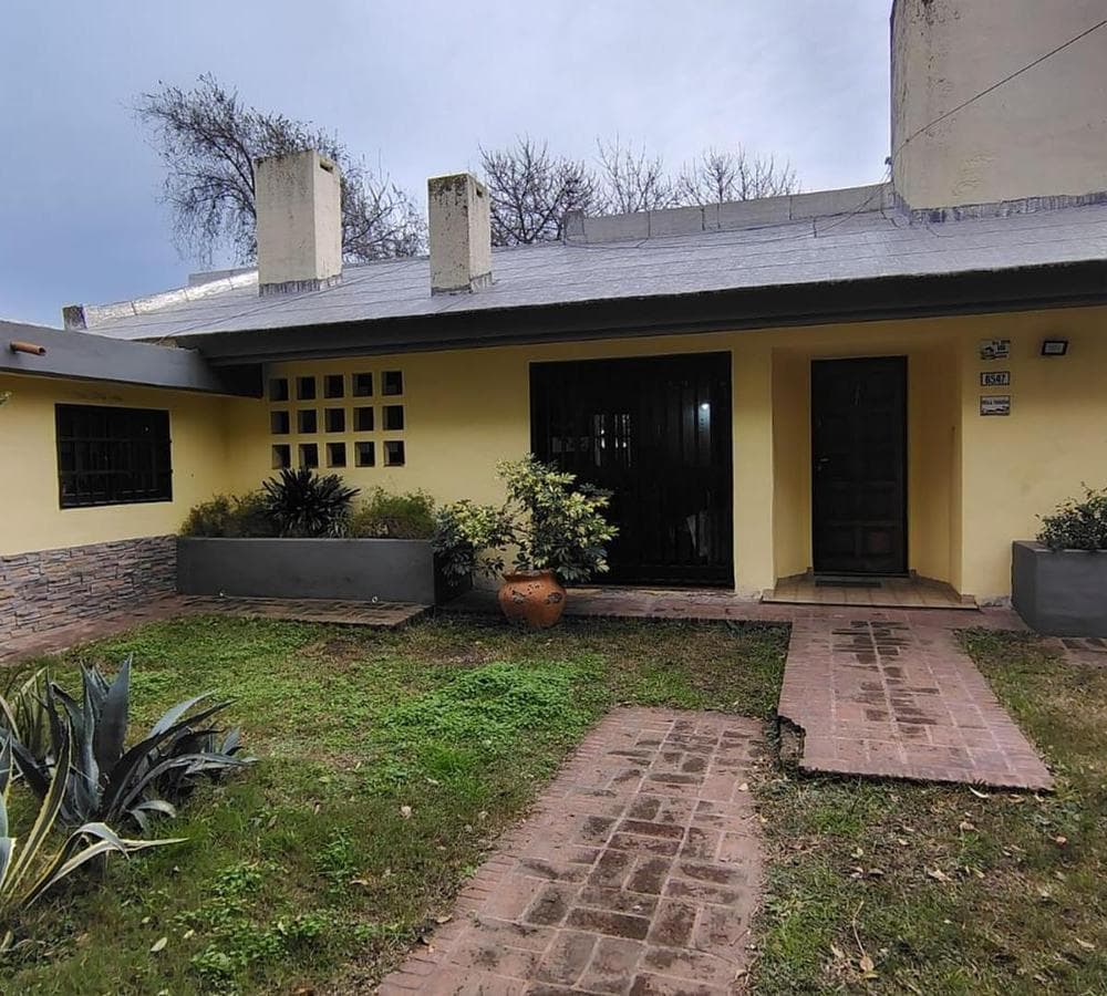 HOUSE FOR SALE IN THE NORTHERN AREA OF GRANJA DE FUNES, CORDOBA