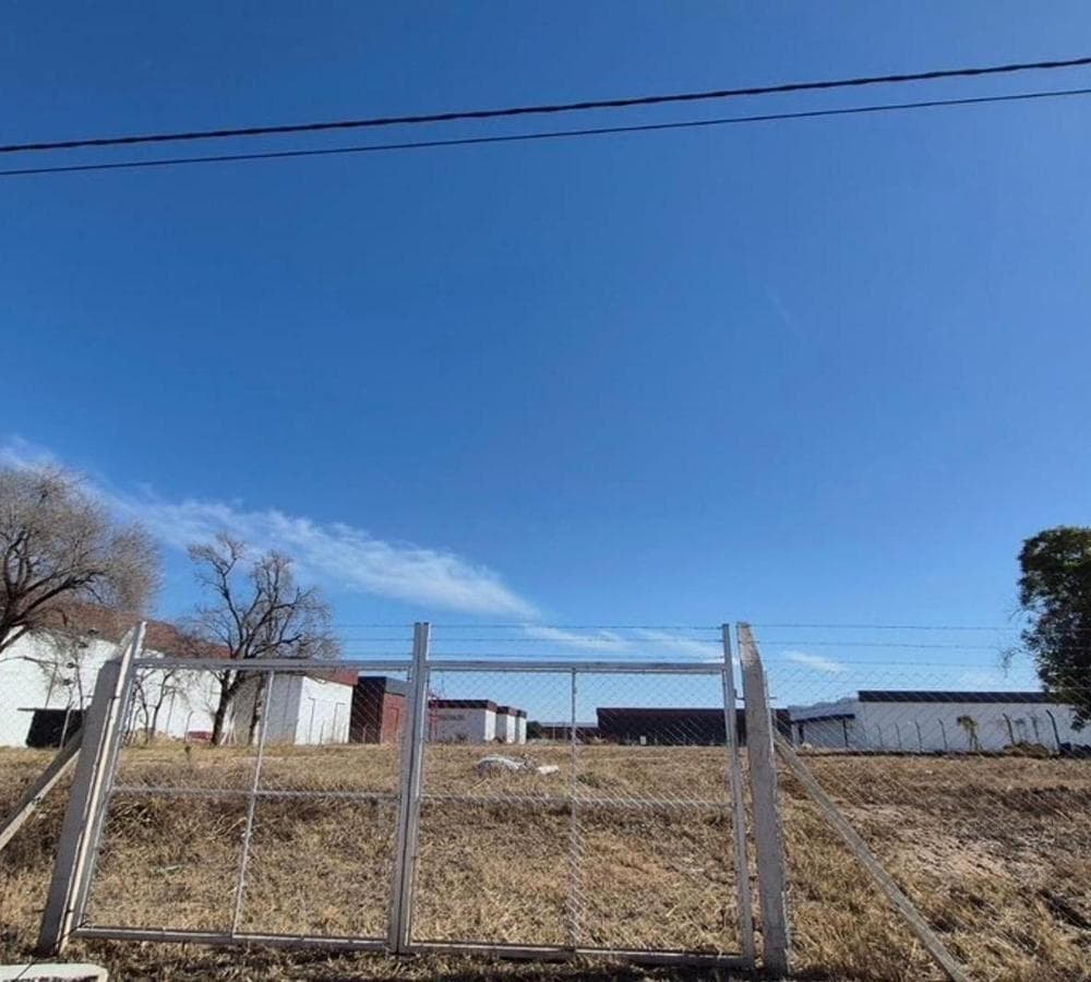 LAND FOR RENT, POLO 52, FENCED