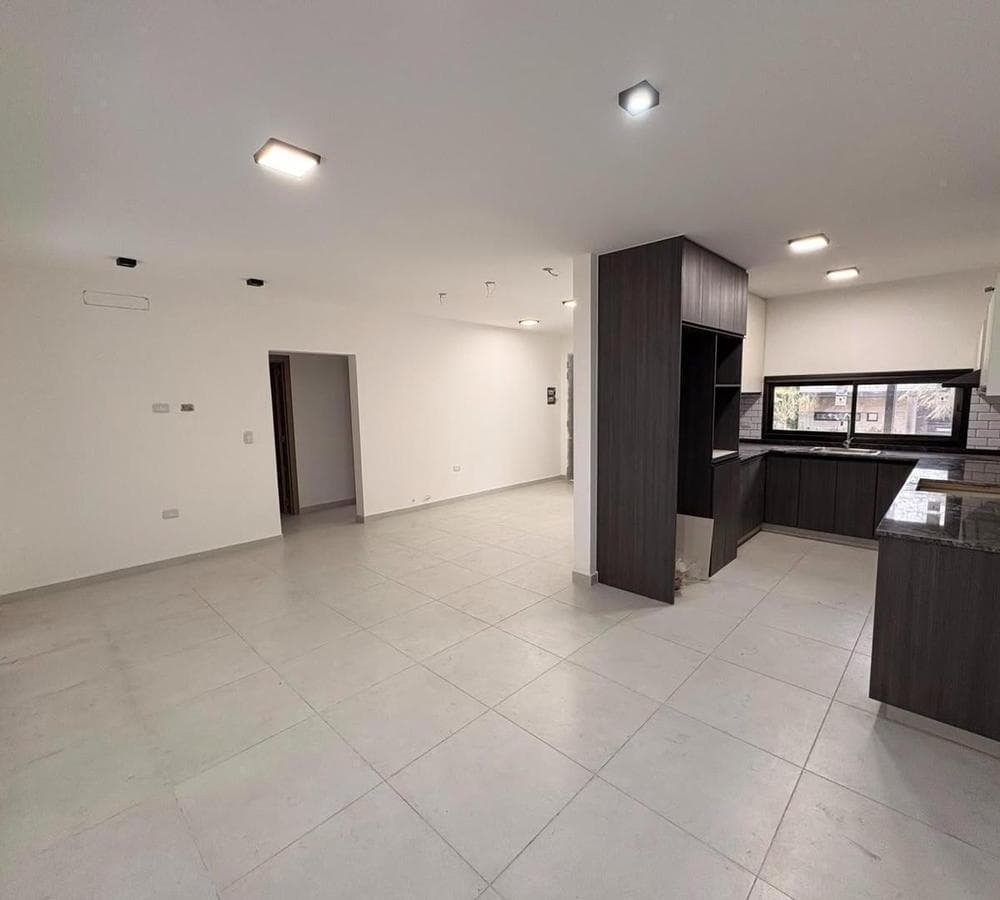 Brand-new house in Villa Catalina