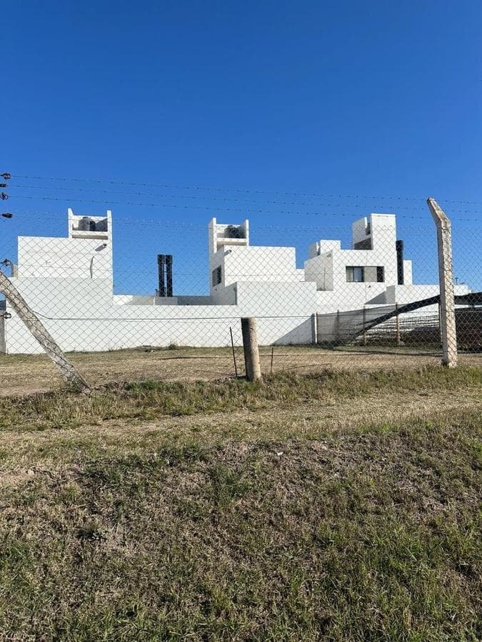 LAND FOR SALE IN SAN IGNACIO VILLAGE, USHUAIA STREET