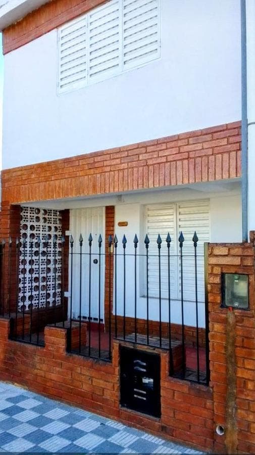 HOUSE FOR RENT IN THE EMPALME NEIGHBORHOOD