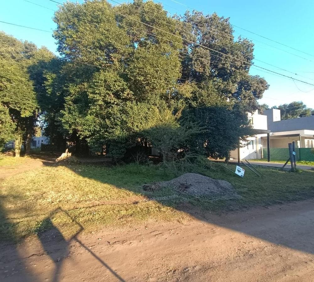 Beautiful lot for sale in Villa Catalina