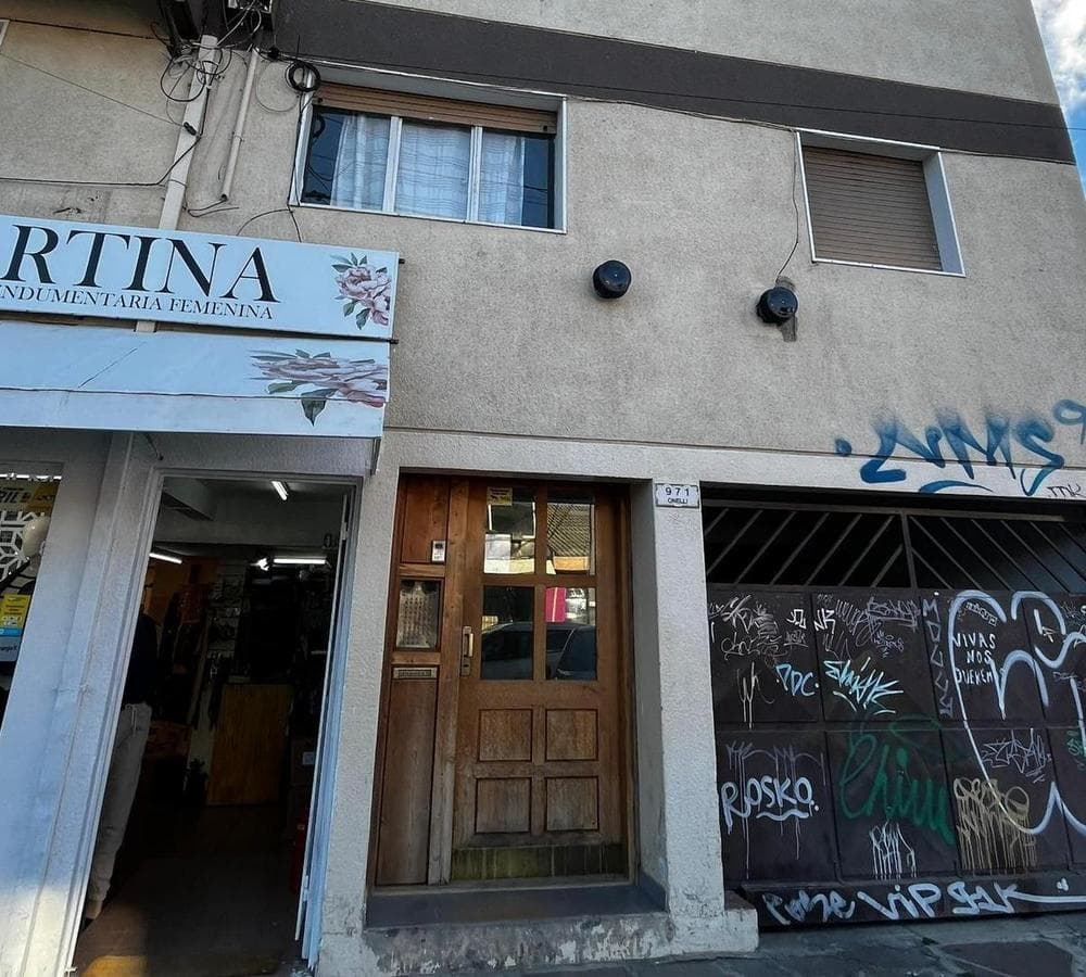 APARTMENT FOR SALE ON ONELLI AND 25 DE MAYO