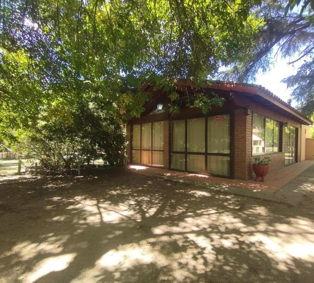 FOR SALE: House with Premium Barbecue Area, Pool, and Large Yard