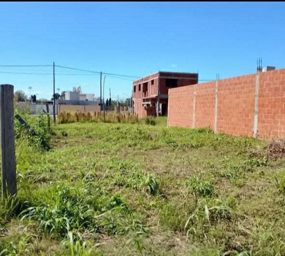 Lot for Sale with Deed in the Los Boulevares Neighborhood