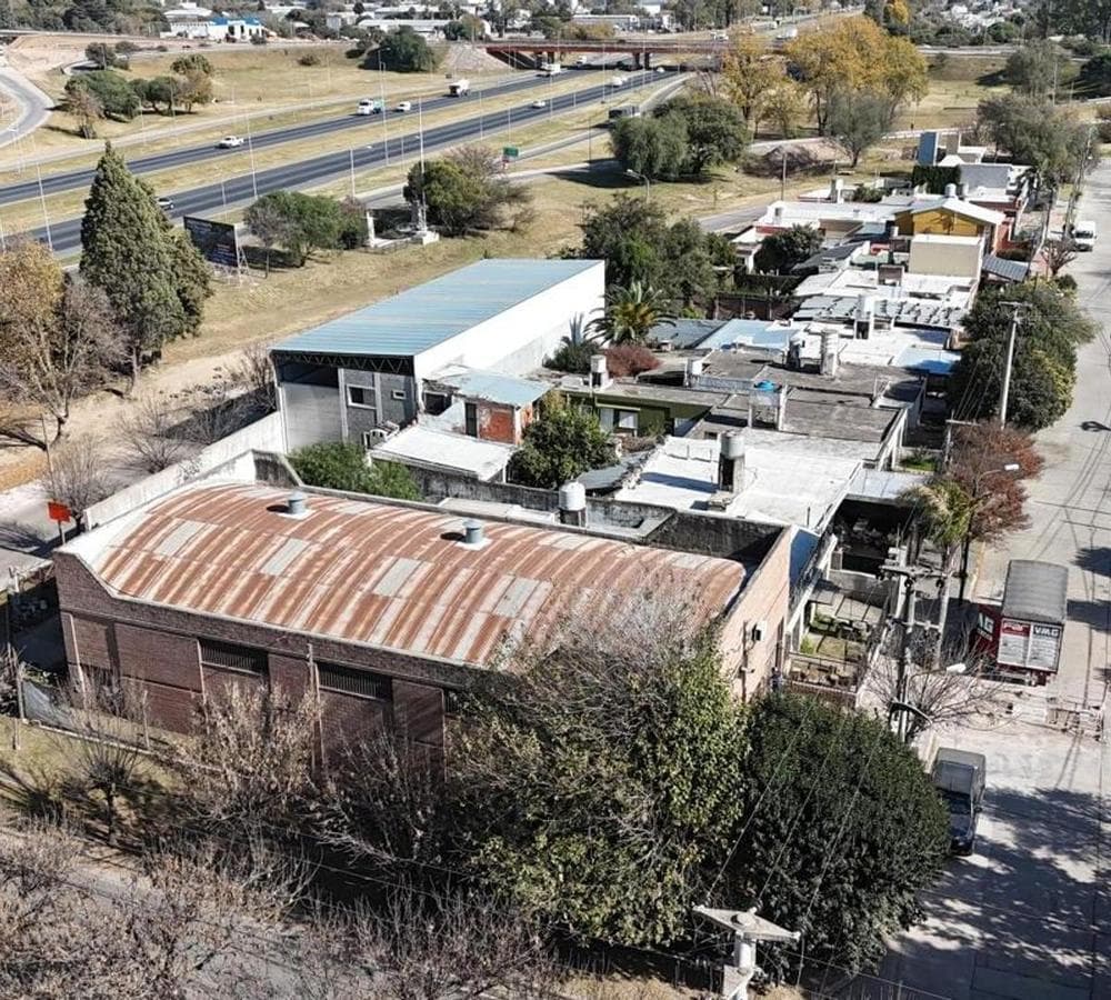 TWO WAREHOUSES FOR SALE ON THE RING ROAD
