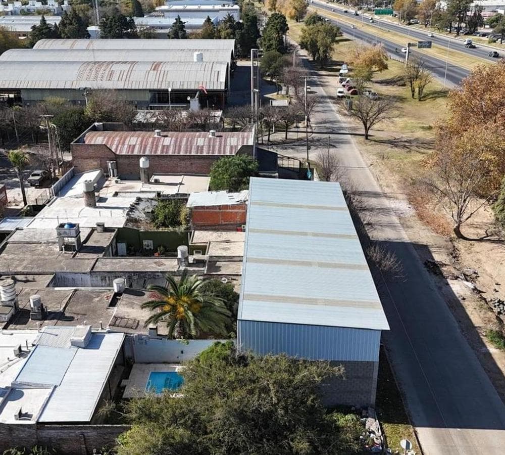 TWO WAREHOUSES FOR SALE ON THE RING ROAD