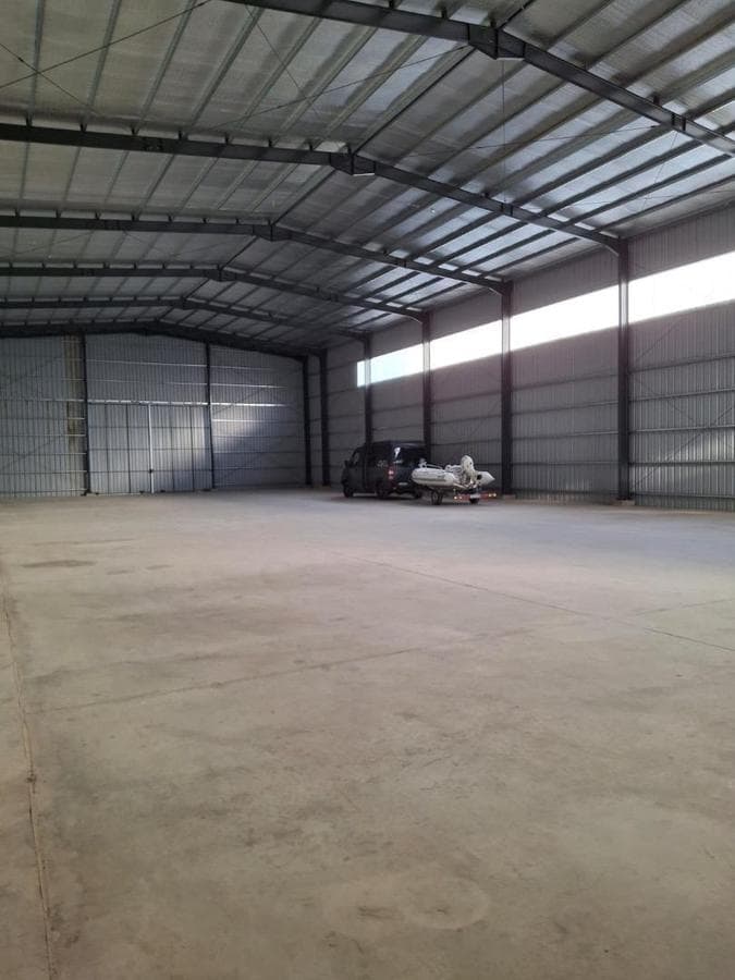 INDUSTRIAL WAREHOUSE FOR RENT IN THE POLO 52 INDUSTRIAL PARK, 920 MTS