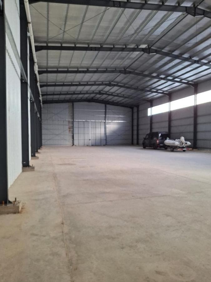 INDUSTRIAL WAREHOUSE FOR RENT IN THE POLO 52 INDUSTRIAL PARK, 920 MTS