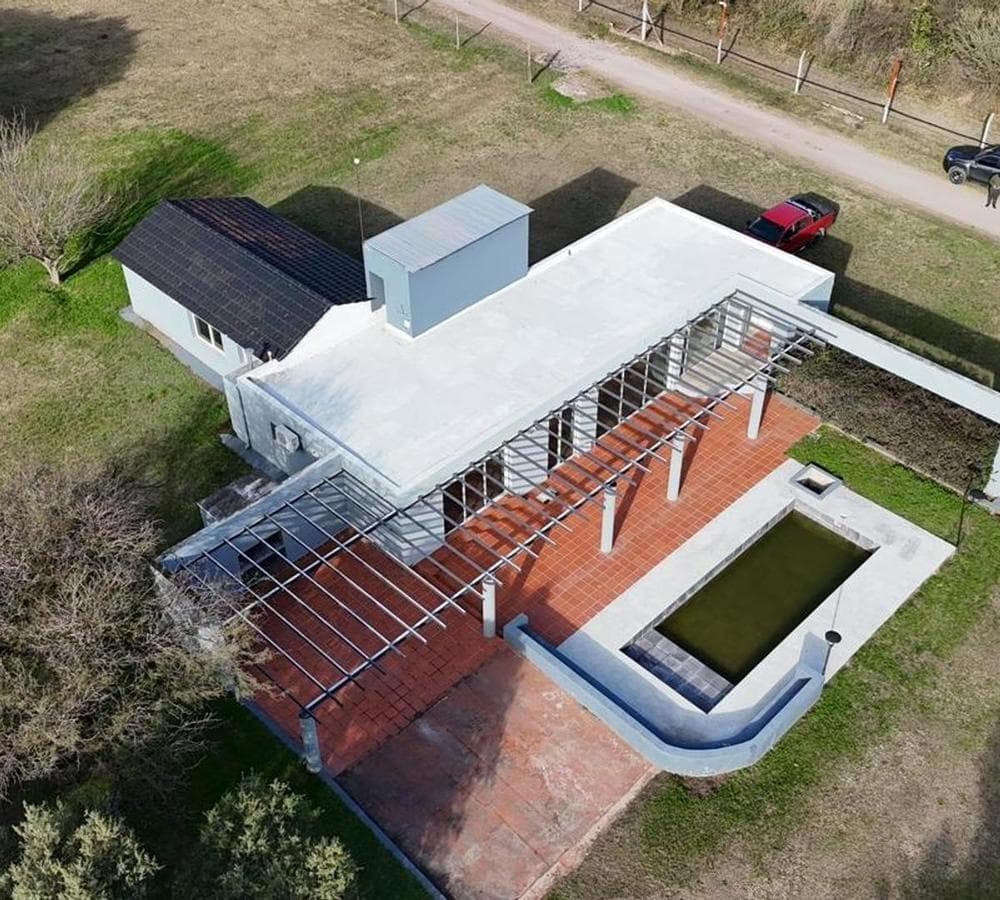 3-BEDROOM HOUSE FOR SALE IN COUNTRY CAUSANA