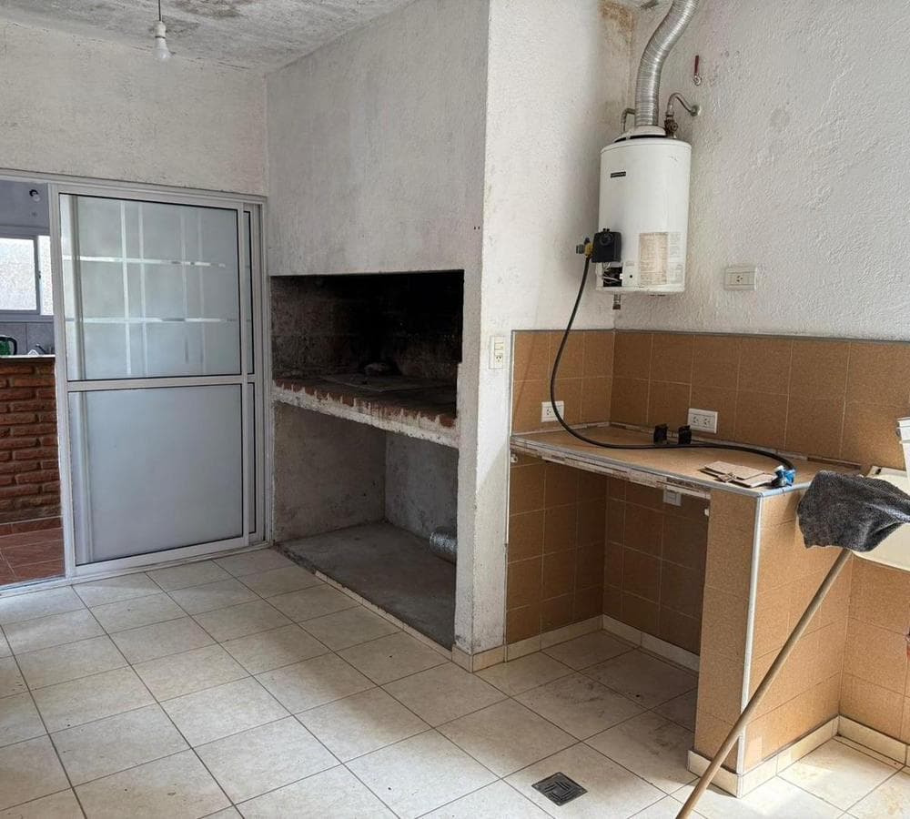 Investment Opportunity – House to Be Completed in Berrotarán