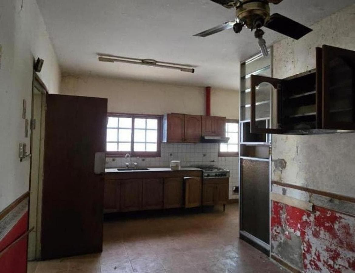 OPPORTUNITY: HOUSE TO RENOVATE/DEVELOP - CERRO DE LAS ROSAS