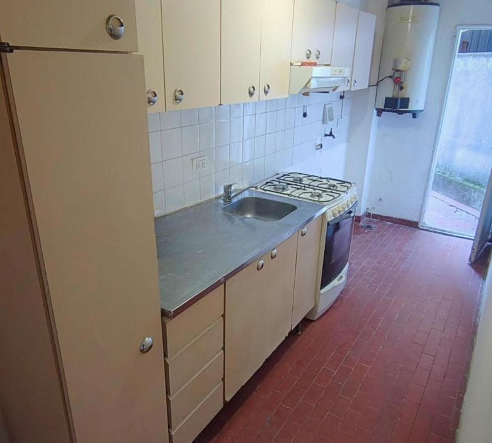 APARTMENT FOR SALE - ONELLI 971