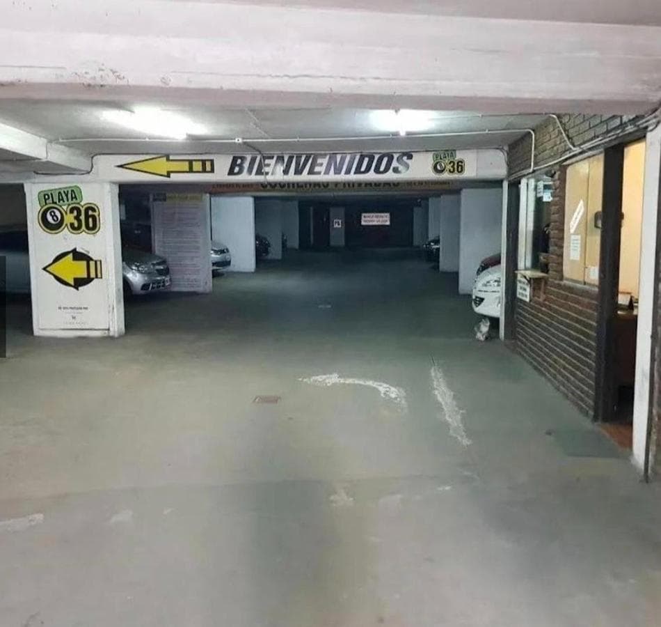 GARAGE FOR SALE AT 836 COLON AVENUE