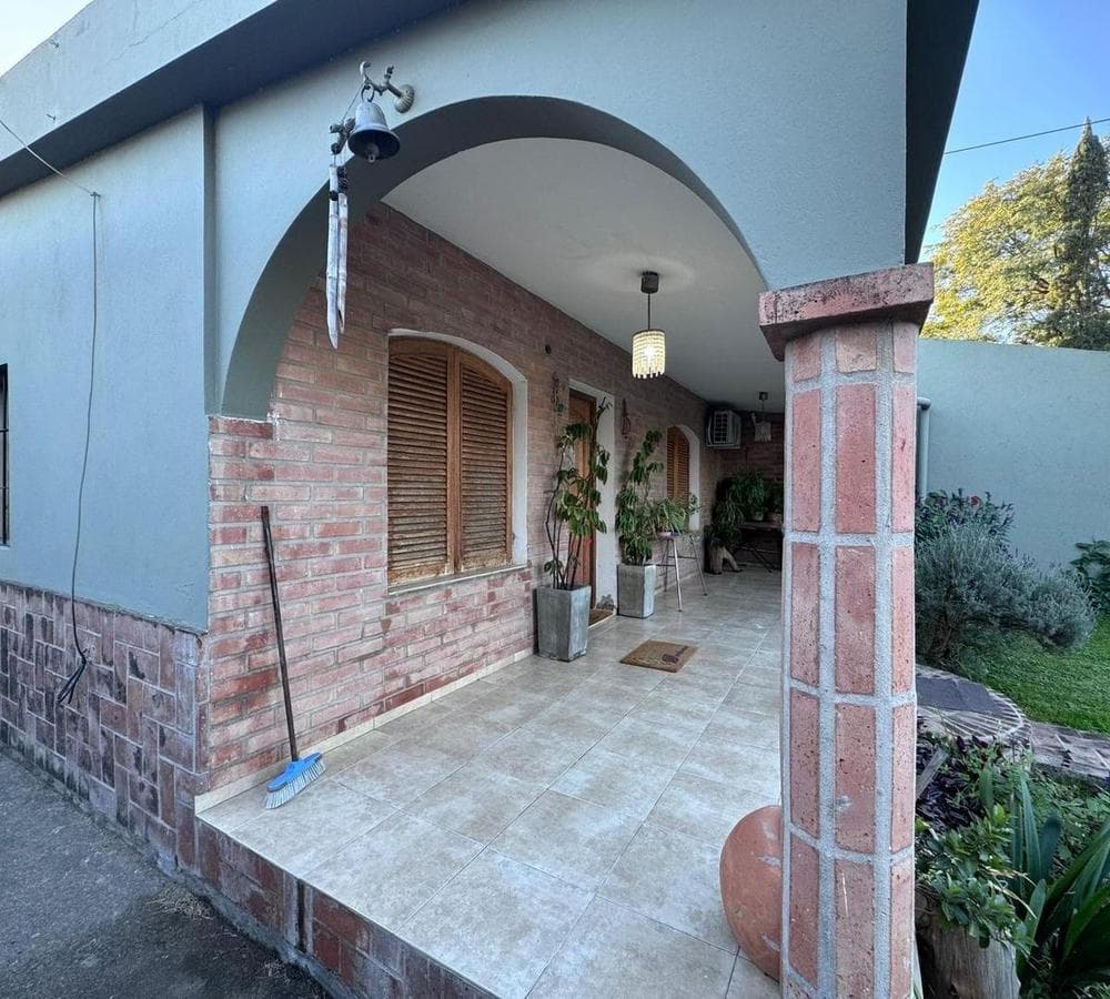 HOUSE FOR SALE: 2 BEDROOMS, VILLA QUISQUIZACATE NEIGHBORHOOD