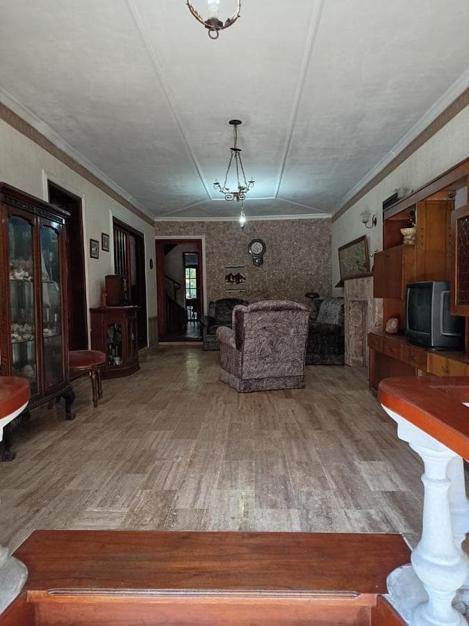 House for sale in the Nuevo Centro Shopping area. Two parking spaces and a patio.