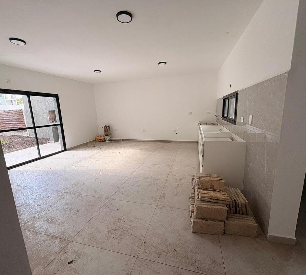 house in Villa Catalina