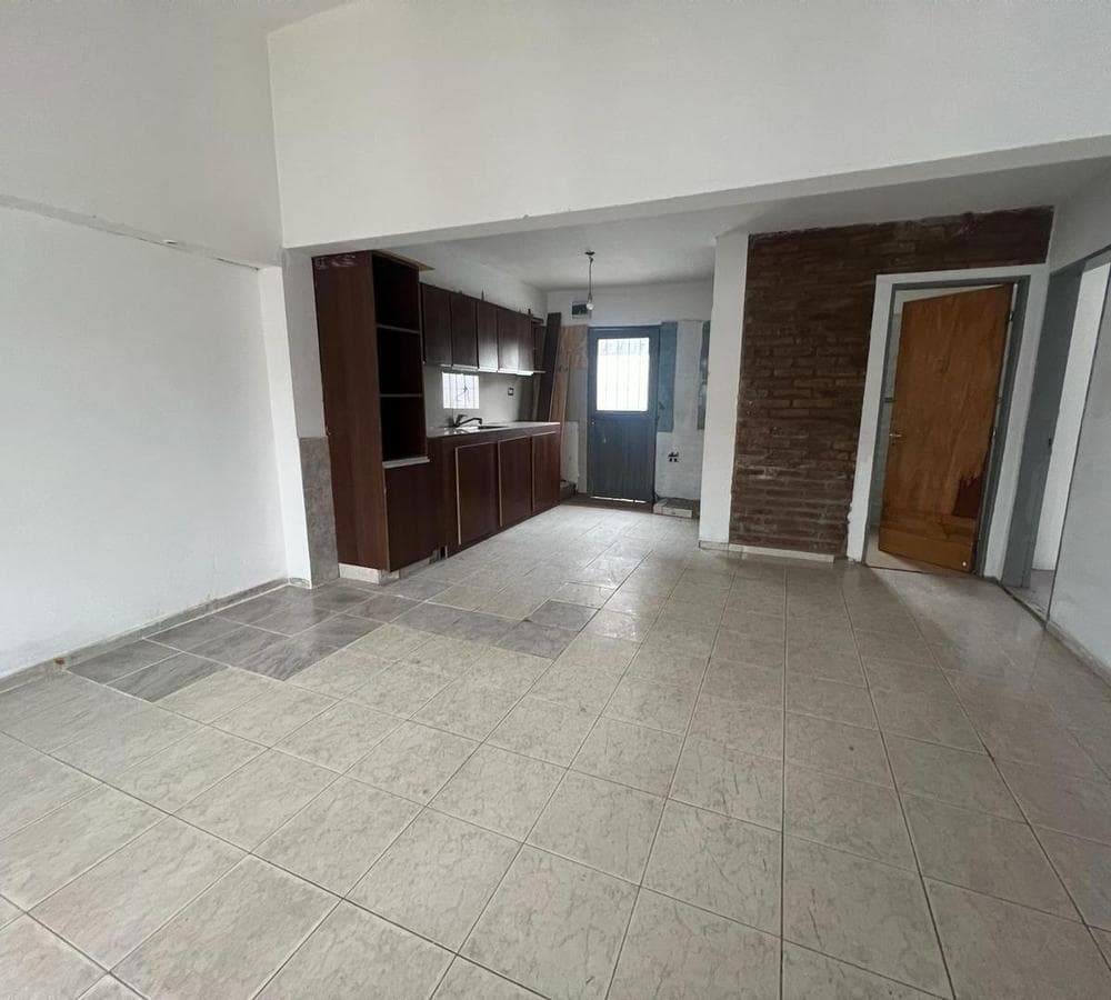 EXCELLENT ACCESS TO MTS ON ARMADA ARGENTINA AVENUE