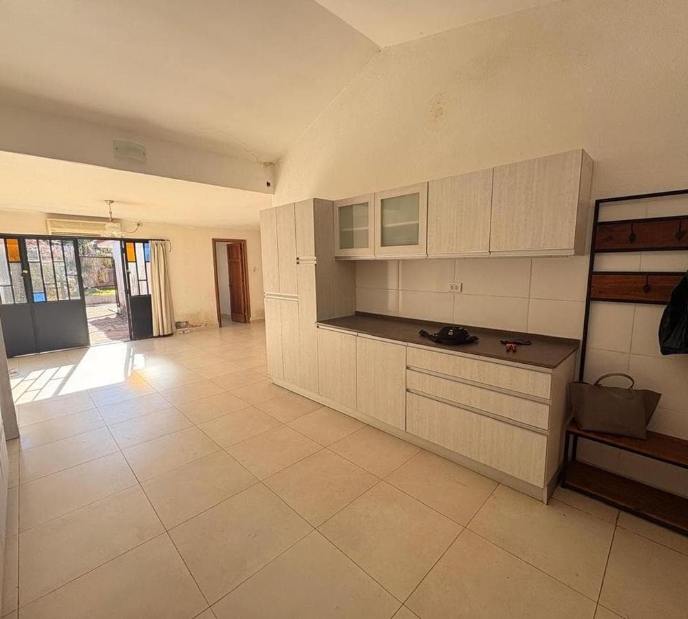 Chalet-style house for sale in the Puente Blanco neighborhood