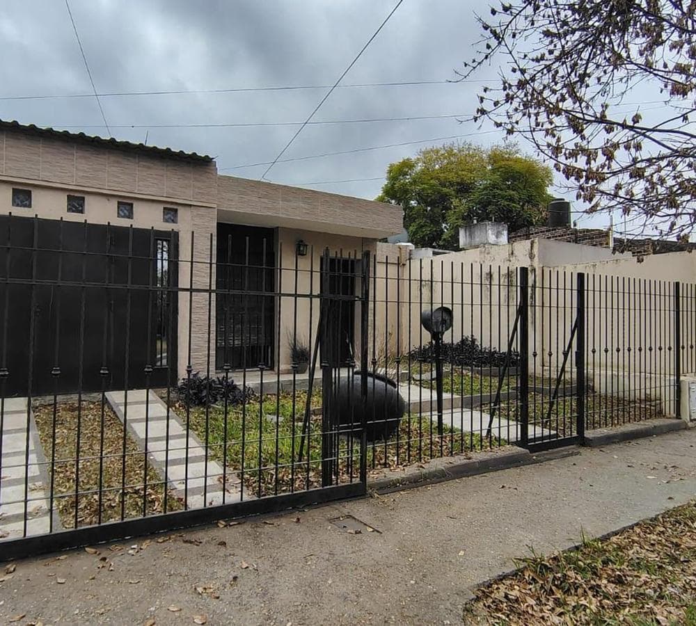 HOUSE FOR SALE IN LAS PALMAS, THREE BEDROOMS, CÓRDOBA