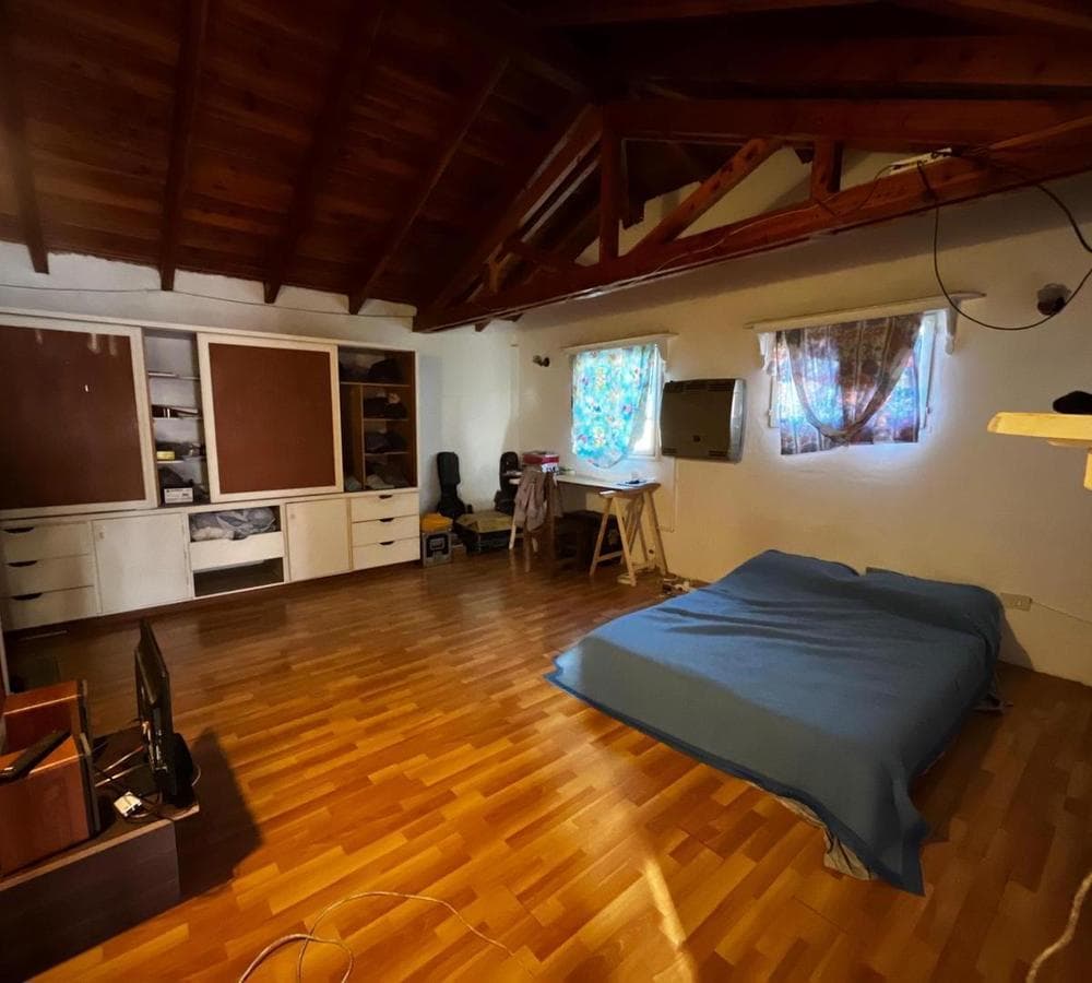 5-Bedroom House for Sale in the Andén Neighborhood / El Bolsón
