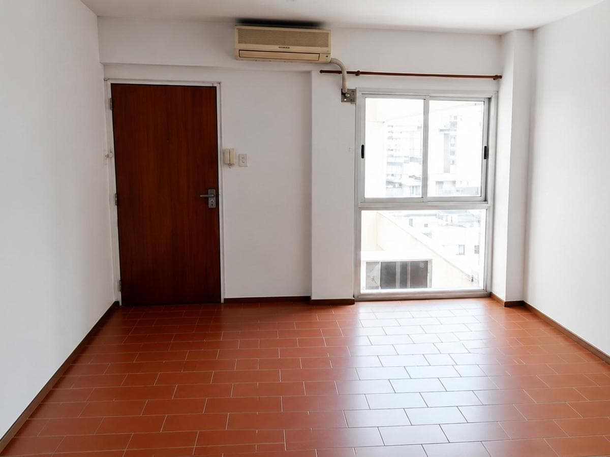 ONE-ROOM OFFICE PLUS GARAGE FOR SALE AT BELGRANO 49