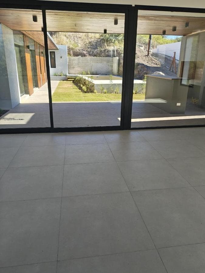 MODERN, FUNCTIONAL, BRIGHT HOUSE FOR SALE WITH SPECTACULAR VIEWS