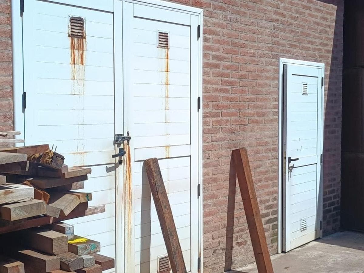 WAREHOUSE IN THE ZUMARAN NEIGHBORHOOD