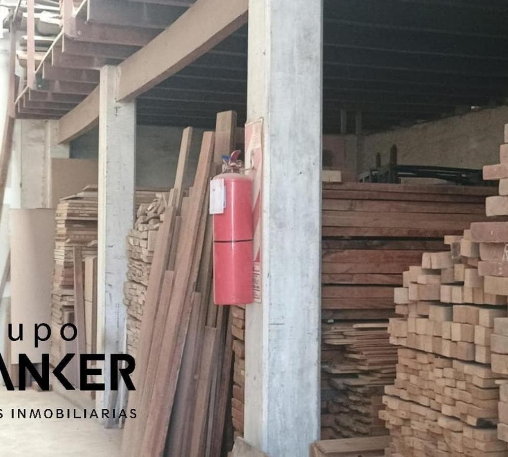 WAREHOUSE IN THE ZUMARAN NEIGHBORHOOD
