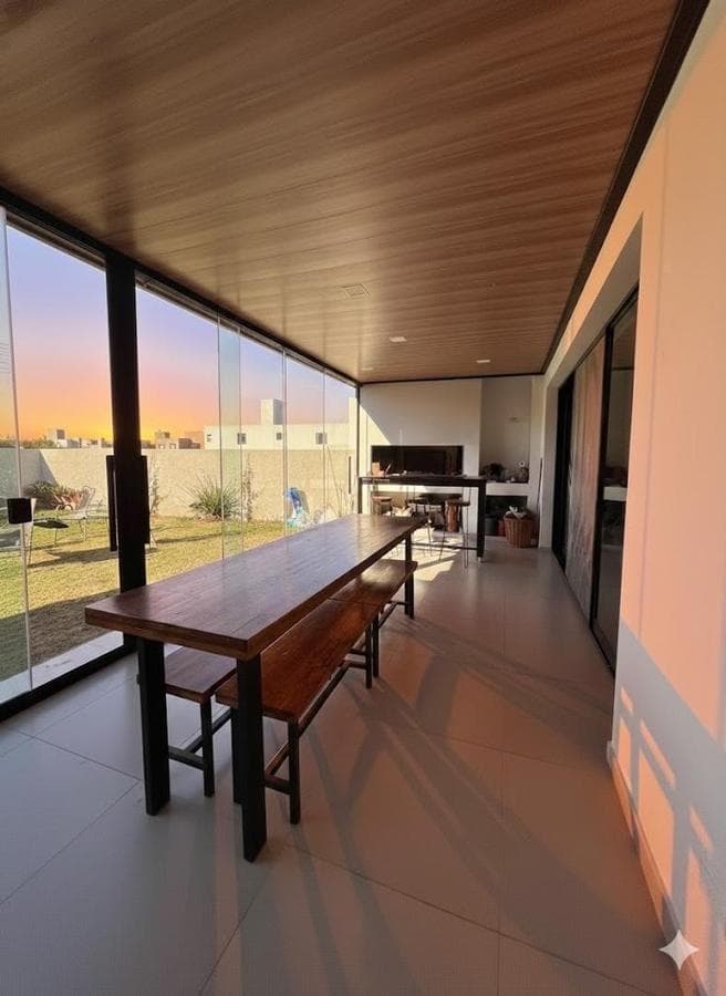 3-BEDROOM HOUSE FOR SALE WITH A POOL IN DOCTA PHASE 2