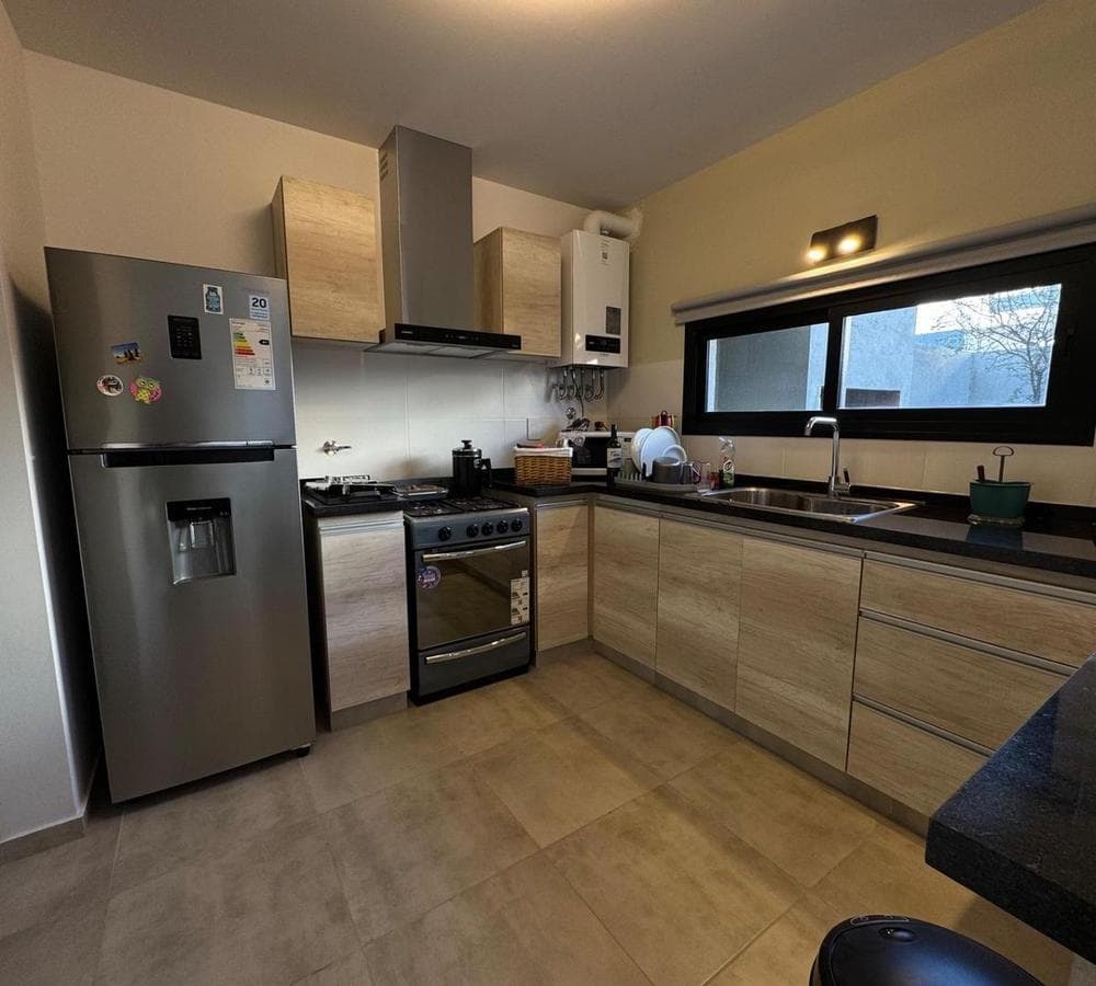 3-BEDROOM DUPLEX IN PRADOS DE MANANTIALES