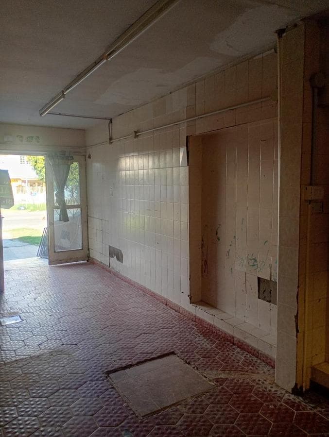 STORAGE UNIT OR GARAGE FOR RENT IN THE VILLA CABRERA NEIGHBORHOOD